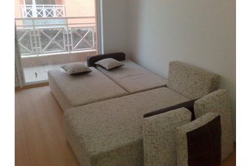 Bulgaaria Byt Tankovo, Eksterjöör