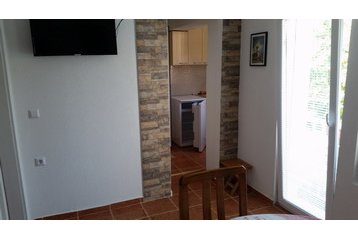 Macedonia Byt Ohrid, Esterno