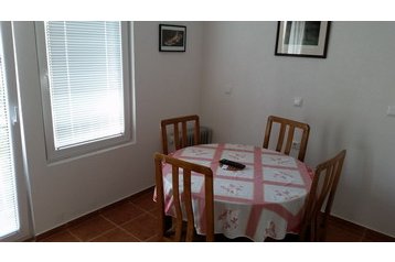 Macedonia Byt Ohrid, Esterno