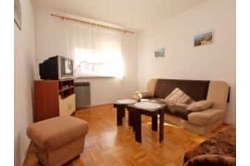 Croaţia Byt Medulin, Exteriorul