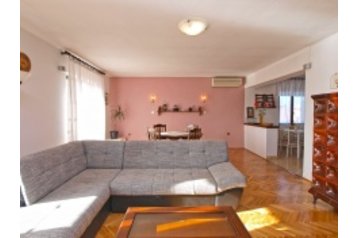 Croaţia Byt Fažana, Exteriorul