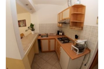 Kroatien Byt Pula, Exterieur