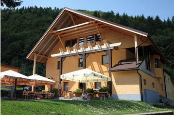 Slovacia Penzión Králiky, Exteriorul