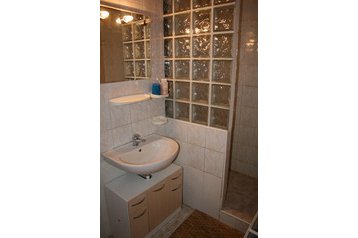 Slovacia Chata Krpáčovo, Exteriorul