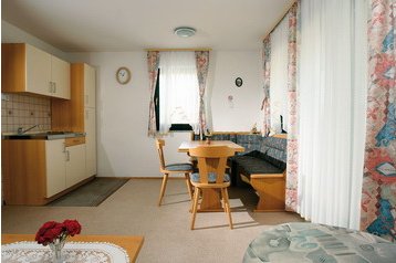 Slovinsko Privát Podčetrtek, Exteriér