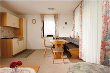 Slovinsko Privát Podčetrtek, Exteriér