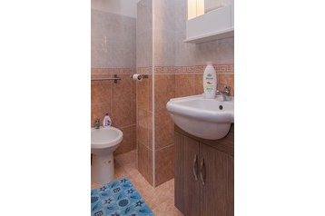 Włochy Byt Avola, Zewnątrz