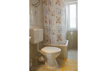 Kroatia Privát Podstrana, Eksteriør