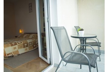 Chorvátsko Privát Podstrana, Exteriér