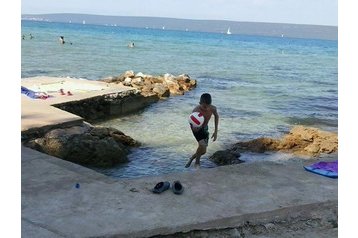 Horvaatia Byt Pašman, Eksterjöör