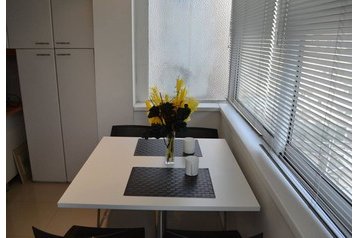 Makedoonia Byt Skopje, Eksterjöör