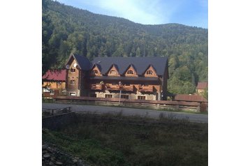 Ukraina Hotel Mykulychyn, Eksterjeras