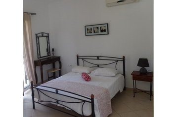 Grecia Chata Lefkada, Interiorul