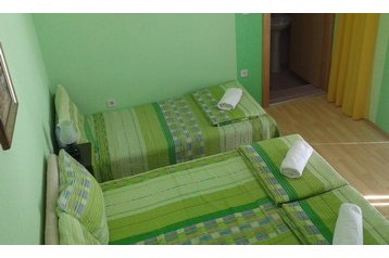 Makedonia Privát Peshtani, Eksteriør