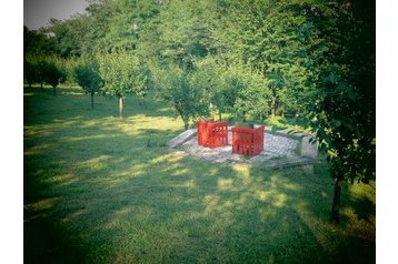 Serbia Chata Babe, Eksterjöör