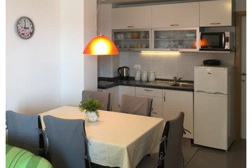 Chorwacja Byt Novigrad, Zewnątrz