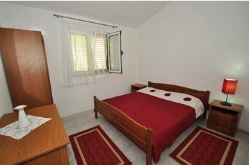 Kroatia Privát Sućuraj, Interiør