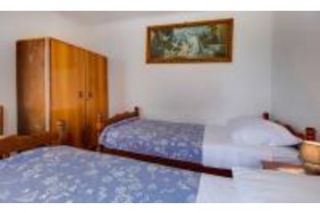 Kroatia Chata Martinšćica, Eksteriør