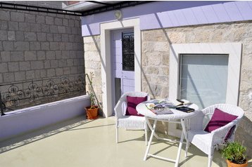 Kroatia Privát Solin, Eksteriør