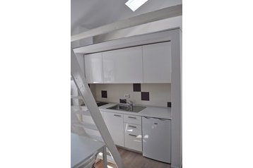 Kroatia Privát Solin, Eksteriør