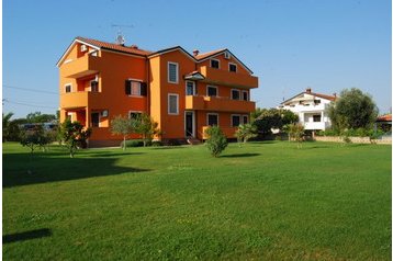 Chorvatsko Privát Zambratija, Exteriér