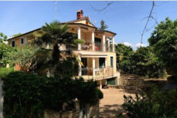 Chorvatsko Privát Lovrečica, Exteriér