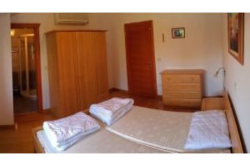 Chorvatsko Privát Lovrečica, Exteriér