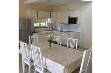 Croatie Byt Lovrečica, Extérieur