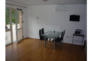 Chorvátsko Privát Brseč, Exteriér