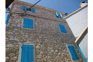 Kroatia Privát Susak, Eksteriør