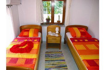 Kroatia Privát Susak, Eksteriør