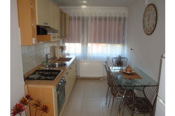 Croazia Byt Samobor, Esterno