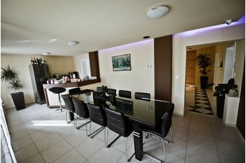 Kroatia Privát Vukovar, Eksteriør