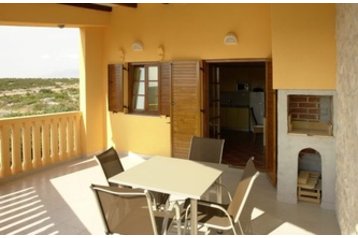 Horvaatia Privát Kolan, Eksterjöör