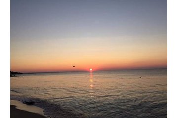 Bułgaria Byt Obzor, Zewnątrz