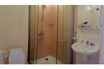 Bułgaria Byt Obzor, Zewnątrz