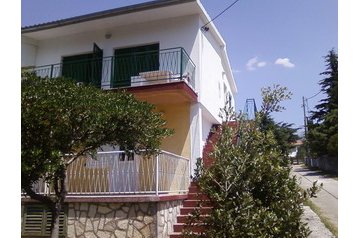 Croatia Byt Rovanjska, Exterior