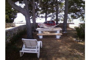 Croatia Byt Rovanjska, Exterior