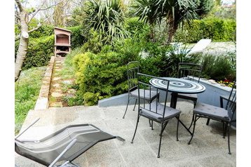 Kroatië Byt Buje, Exterieur