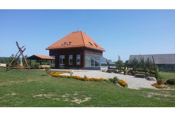 Lituania Chata Svėdasai, Esterno