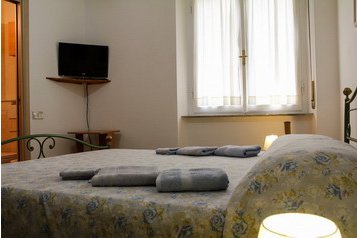 Itaalia Privát Pisa, Eksterjöör