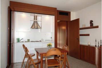 Italien Byt Rho, Exterieur