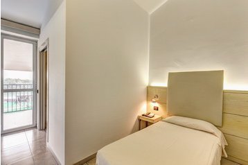 Италия Hotel Rho, Экстерьер