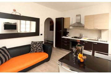 Italia Privát Domaso, Eksteriør