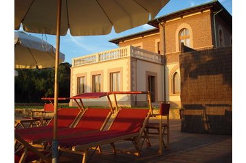 Italia Privát Livorno, Eksteriør