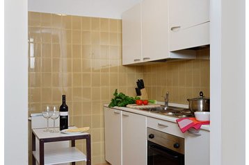 Italija Byt Mestre, Eksterijer