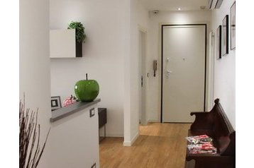 Italia Byt Mestre, Eksteriør