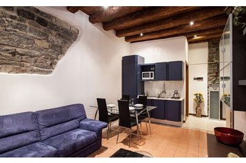 Италия Byt Como, Экстерьер