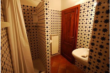 Itaalia Privát Volterra, Eksterjöör