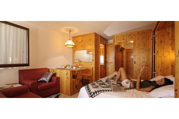 Italië Byt Cavalese, Exterieur